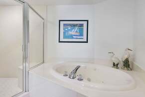 Palm Beach 22D 2 BR 2 5 BA Beach-view