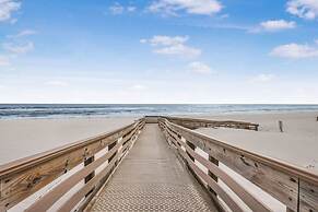 Phoenix II 2101-amenities Galore Beachfront