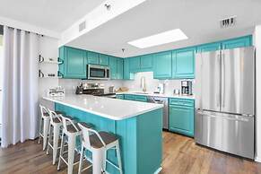 Phoenix III 3031 Beachfront End-unit