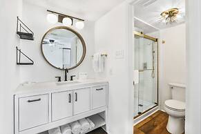 Phoenix III 3031 Beachfront End-unit