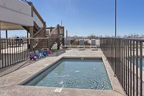 Island Wind West 177 Next to Hangout Pool Beach