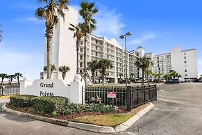 Grand Pointe 502- Gulf-front Water on 2 Sides