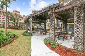 Grand Pointe 502- Gulf-front Water on 2 Sides