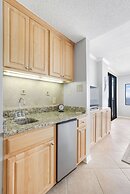 Four Seasons 502-e Pier Newly Remodeled