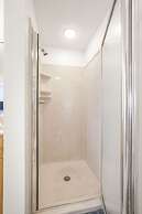 Four Seasons 502-e Pier Newly Remodeled