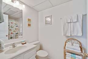 Gulf Tower 12A Direct Gulf-front 2 2 Sleeps 6