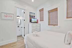 Lil Tip Sea 8 BR Private Pool Elevator Beach