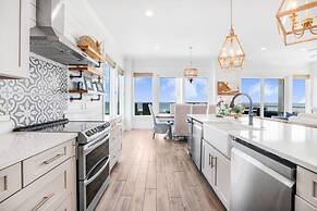 Lil Tip Sea 8 BR Private Pool Elevator Beach