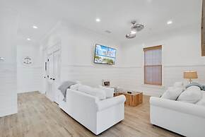 Lil Tip Sea 8 BR Private Pool Elevator Beach