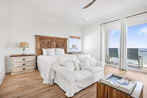 Lil Tip Sea 8 BR Private Pool Elevator Beach