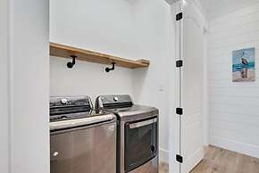 Lil Tip Sea 8 BR Private Pool Elevator Beach