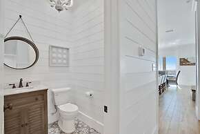 Lil Tip Sea 8 BR Private Pool Elevator Beach