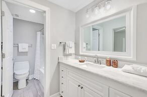 Admirals Quarters 802 Amenities Galore Spacious