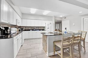 Admirals Quarters 802 Amenities Galore Spacious