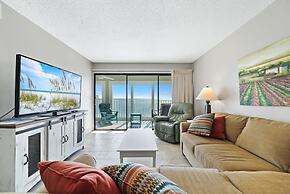 Edgewater 82- Floor to Ceiling Glass Doors