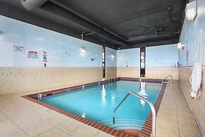 Phoenix I 1047 Gulf-front 2 2 A Amenities