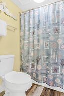 Phoenix I 1047 Gulf-front 2 2 A Amenities