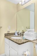 Phoenix I 1047 Gulf-front 2 2 A Amenities