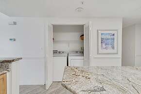 Palms 304 3rd Floor 3 BR 3 BA Corner-unit