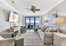 Phoenix I 1112 11th Floor Splash pad Beachfront