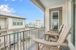 Life s Porpoise A Steps From Beach Pool