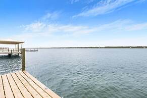 Life s Porpoise A Steps From Beach Pool