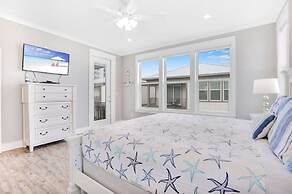 Life s Porpoise A Steps From Beach Pool