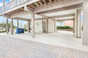 Life s Porpoise A Steps From Beach Pool