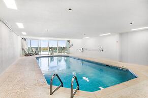 The Enclave 401 4th Floor Corner-unit Beachfront