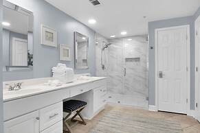 The Enclave 401 4th Floor Corner-unit Beachfront