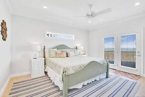 Dear Time Beach House- Elevator Sleeps 10 Pool