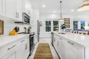 Sweet Mama s 4 4 Cottage Beach Access Pool