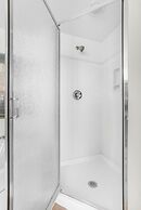 Spanish Key 504 Next to Flora-bama Sleeps 9