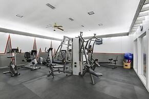 Windward Pointe 801 East Corner-unit Beachfront