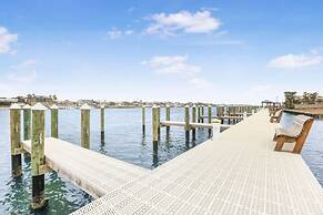 Wind Drift 106s Beach and Boat-lovers Paradise