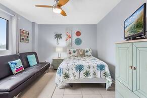 Wind Drift 106s Beach and Boat-lovers Paradise