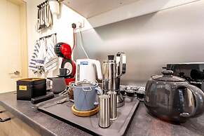 Urban Oasis Kuala Lumpur Apartment Sleeps 6