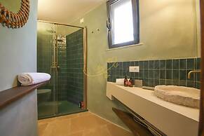 TD Trulli Amabilia Design Luxury Trulli w Pool