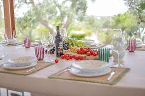 TD Trulli Amabilia Design Luxury Trulli w Pool