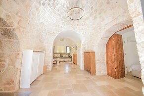 TD Trulli Amabilia Design Luxury Trulli w Pool