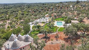 TD Trulli Amabilia Design Luxury Trulli w Pool