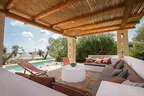 TD Trulli Amabilia Design Luxury Trulli w Pool