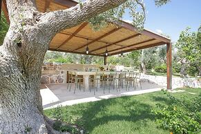 TD Trulli Amabilia Design Luxury Trulli w Pool