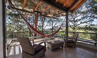 HERMOSA CASA CON JACUZZI Y TERRAZA
