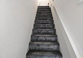 Stylish 1 Bedroom Flat Near Bridgend Town Centre