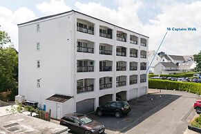 16 Captains Walk - Close to Village and Beach