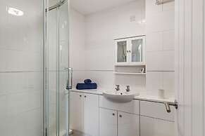 16 Captains Walk - Close to Village and Beach