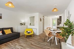 16 Captains Walk - Close to Village and Beach