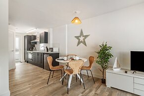 16 Captains Walk - Close to Village and Beach