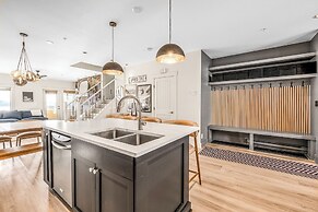 Vista at Big White Amazing Location View